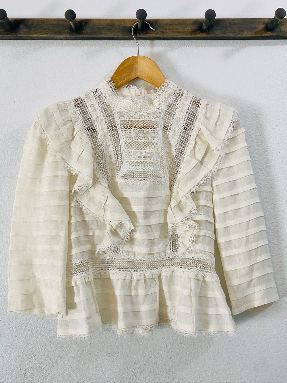 Zimmerman Allia Pintuck High Neck Linen Top Ivory Size 1 US 6 Ruffle Lace Luxury - Picture 4 of 16
